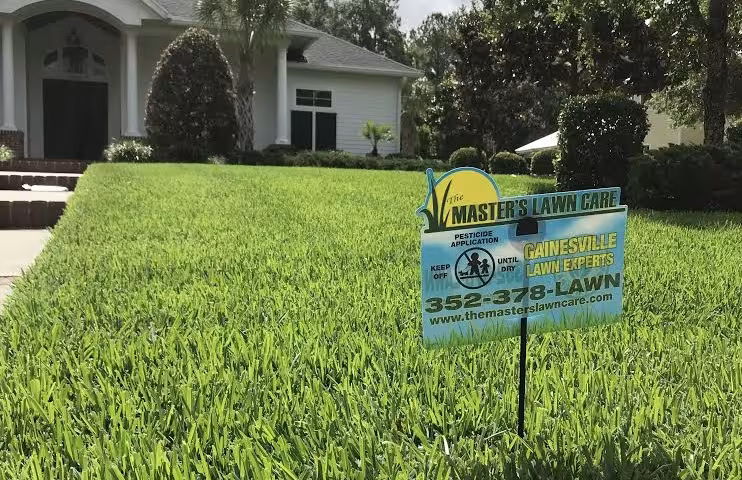 Keep Your Landscape Fresh With These Lawn Care Essentials in the Alachua and Gainesville, FL Areas