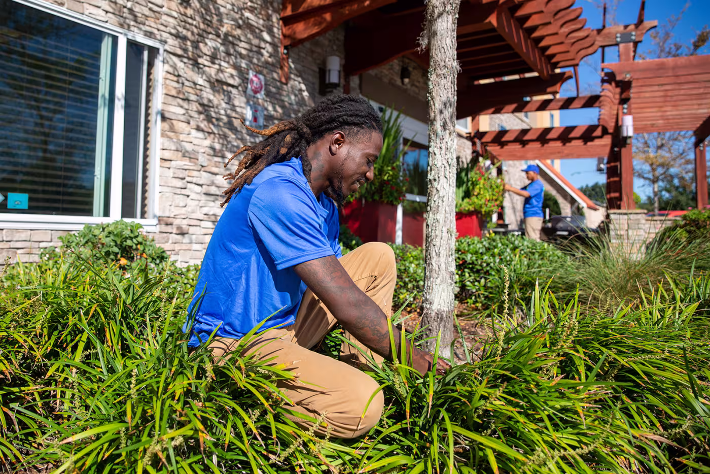 Need Better St. Augustine, FL Lawn Care? Here is What to Expect from Professional Lawn Care Services 