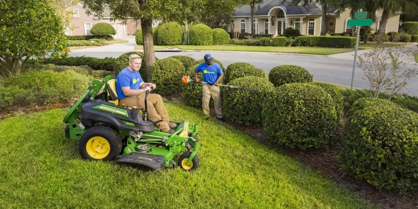 Lawn care services in Palm Valley, FL