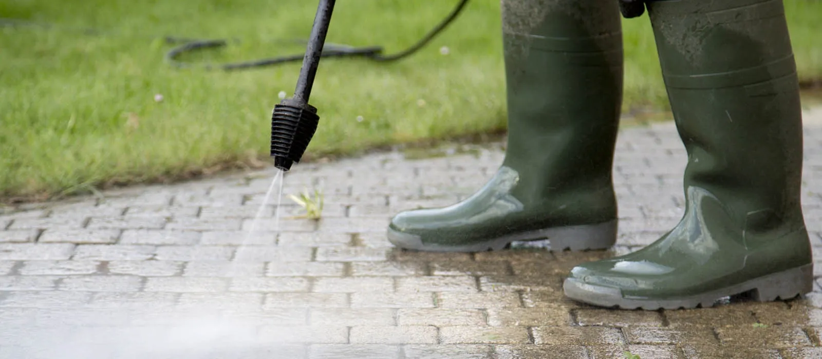 pressure washing pavers